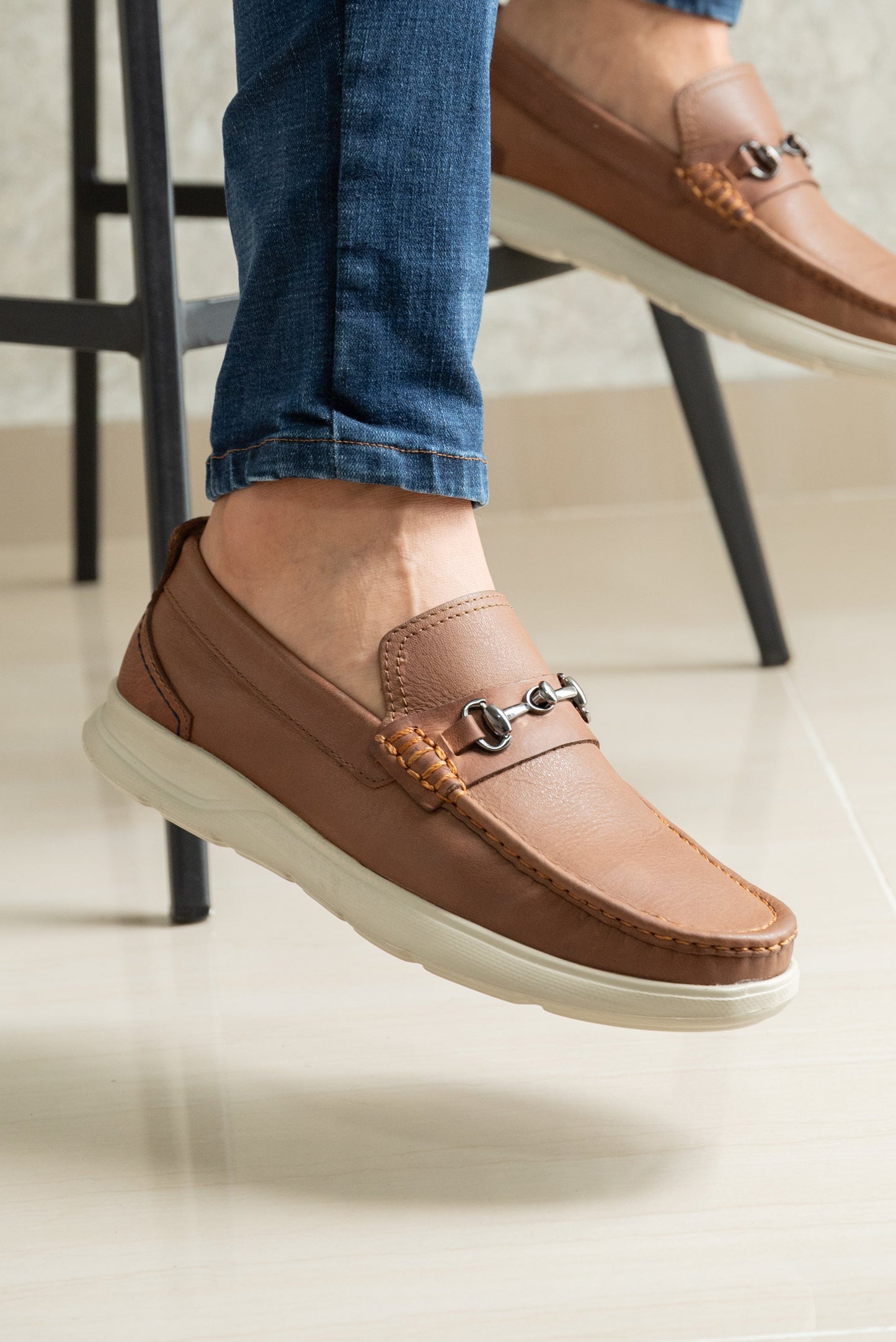 MOCASIN PARA HOMBRE EN CUERO MIEL | REF KRABI