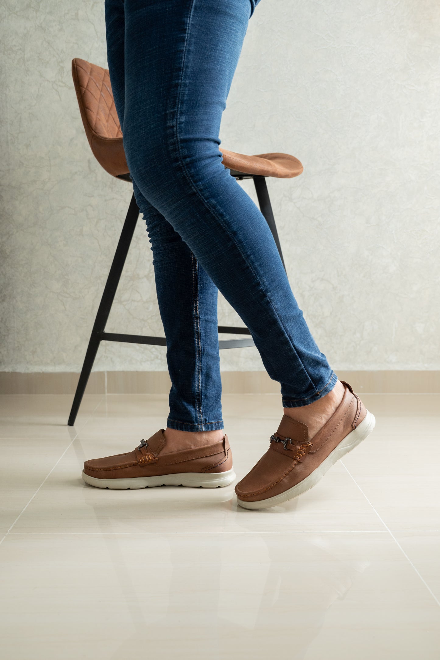MOCASIN PARA HOMBRE EN CUERO MIEL | REF KRABI