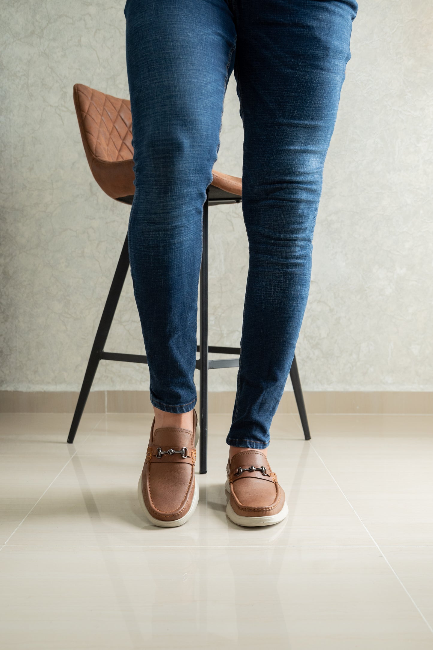 MOCASIN PARA HOMBRE EN CUERO MIEL | REF KRABI