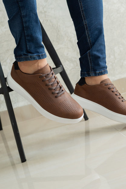TENIS PARA HOMBRE EN CUERO SANGRIA REF: BRUSELAS 3202 GLD