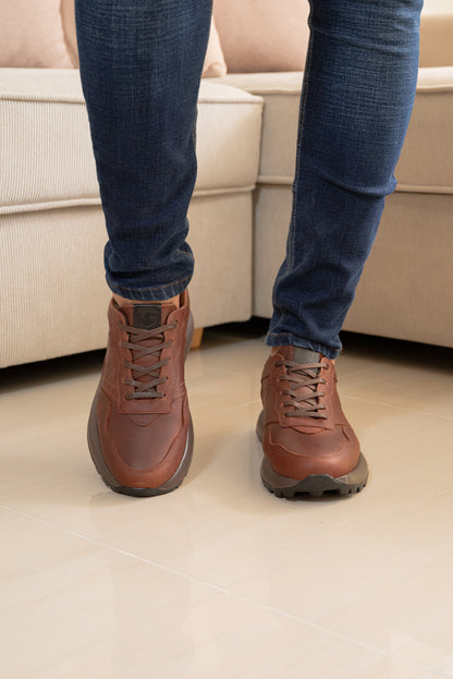 TENIS EN CUERO ENCERADO PARA HOMBRE COLOR COÑAC SUELA EVA  | REF: DUBLIN B99