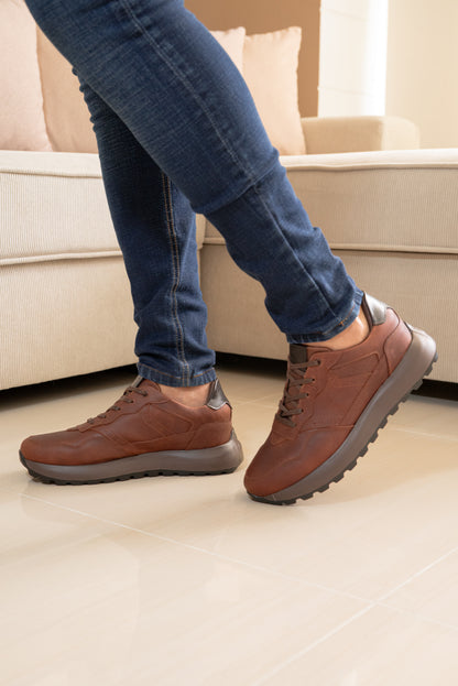 TENIS EN CUERO ENCERADO PARA HOMBRE COLOR COÑAC SUELA EVA  | REF: DUBLIN B99