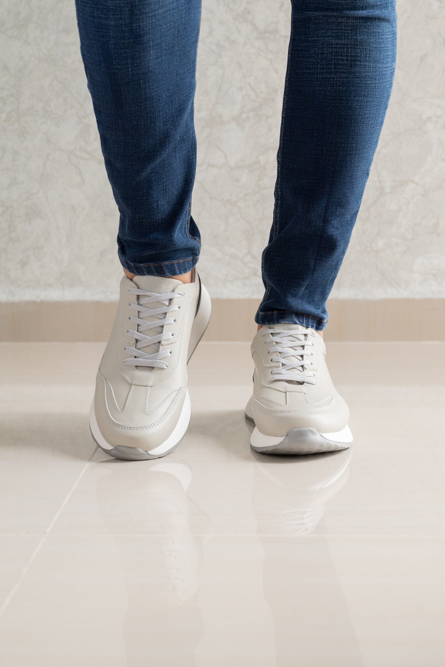 SNEAKER CUERO GRIS PARA HOMBRE | REF KARNAK 3322