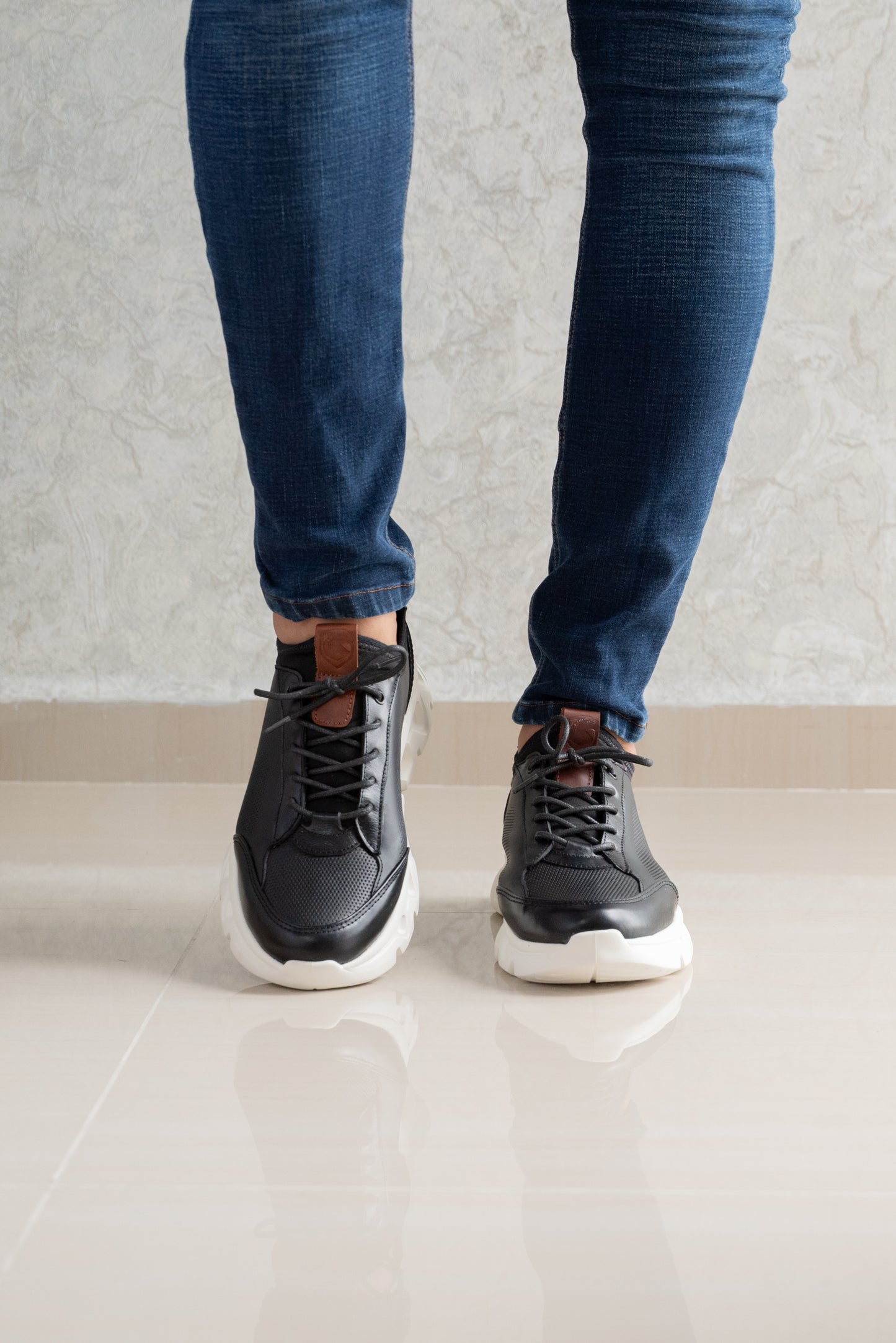 TENIS PARA HOMBRE EN CUERO NEGRO | REF OREGÓN 402