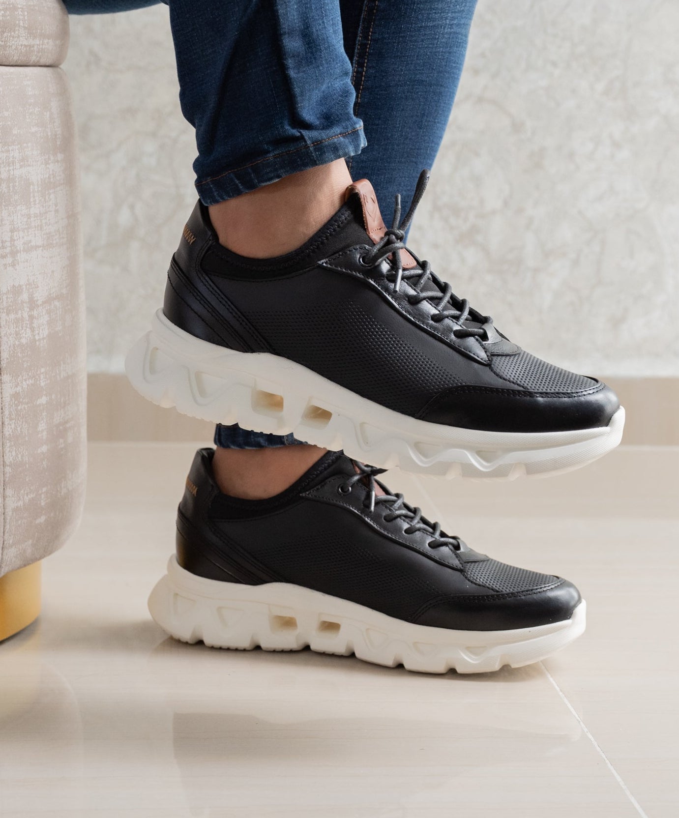 TENIS PARA HOMBRE EN CUERO NEGRO | REF OREGÓN 402
