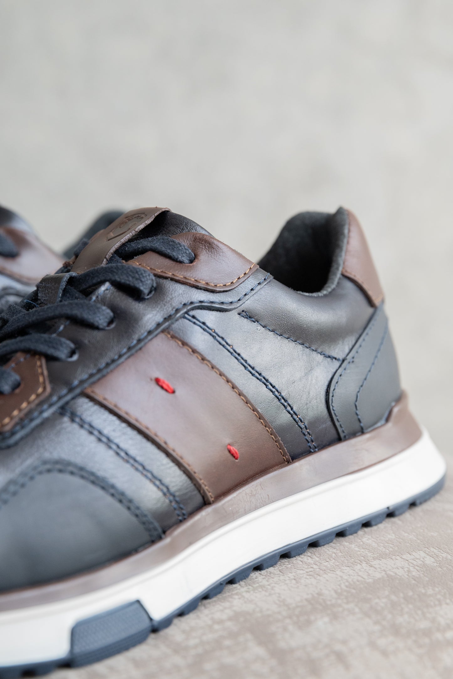 TENIS EN CUERO AZUL PARA HOMBRE | REF ROTERDAM