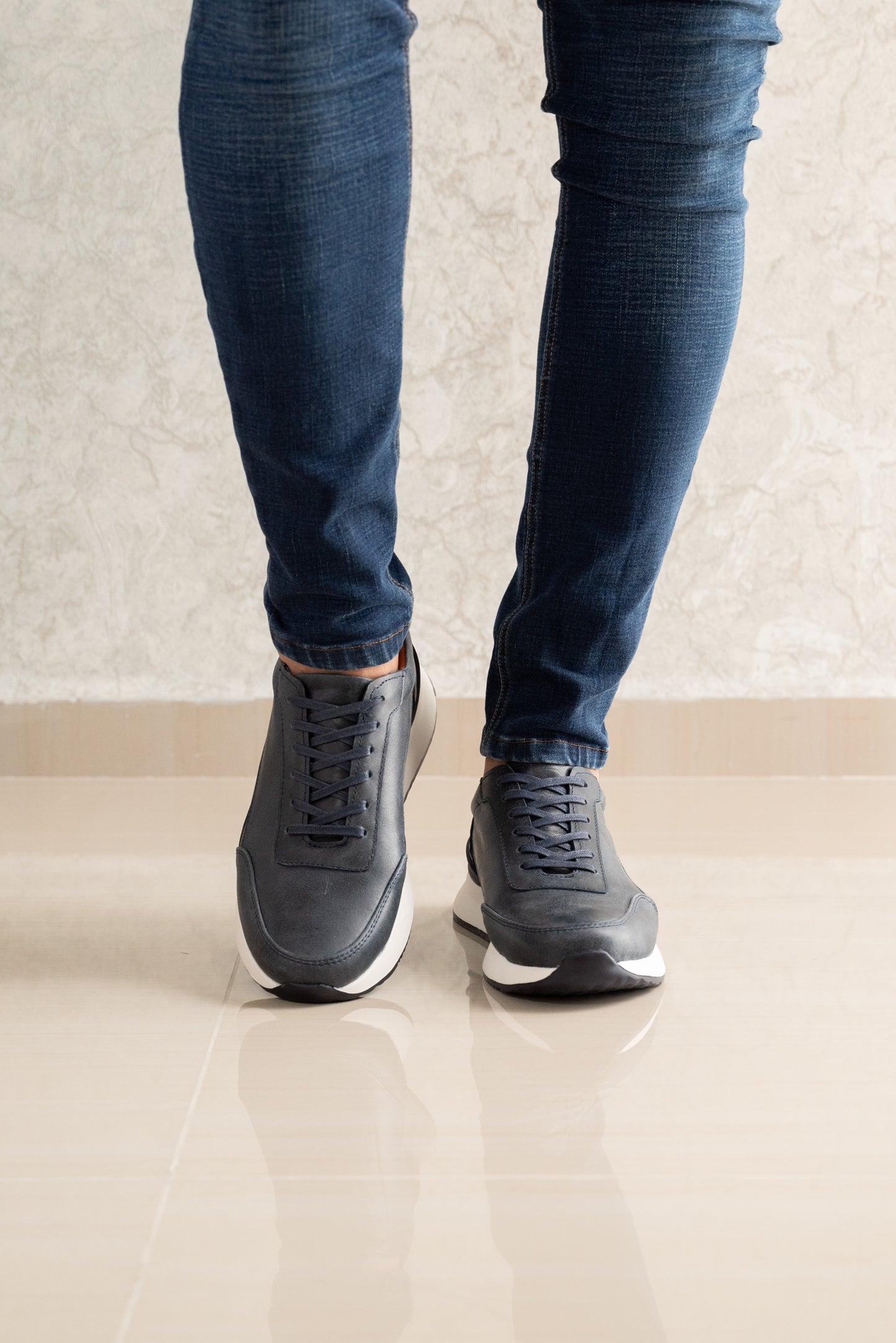 TENIS PARA HOMBRE EN CUERO AZUL X COÑAC | REF BELMORE