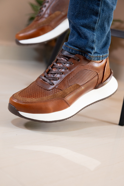 TENIS PARA HOMBRE EN CUERO MIEL  REF: VERONA 3205