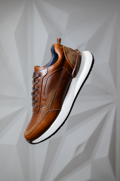 TENIS PARA HOMBRE EN CUERO MIEL  REF: VERONA 3205