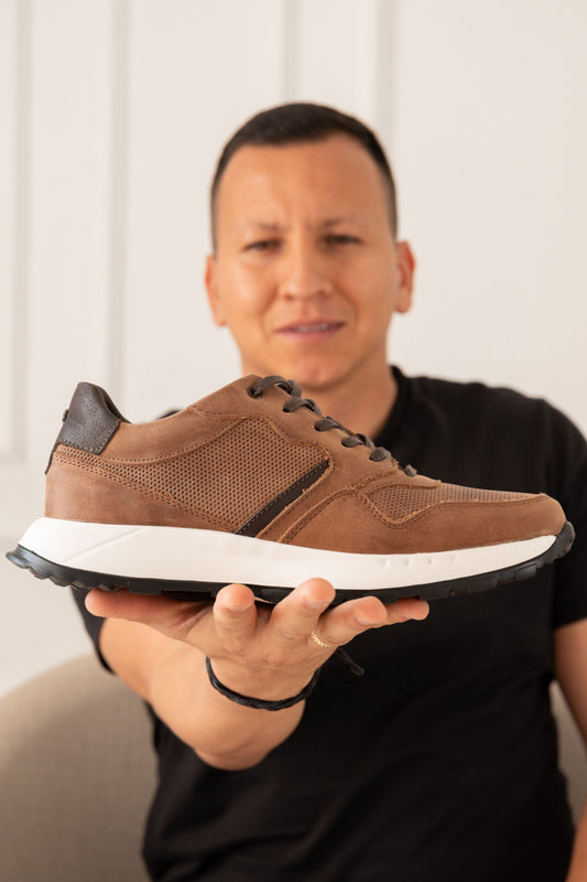 TENIS FUTURE EN CUERO MIEL PARA HOMBRE