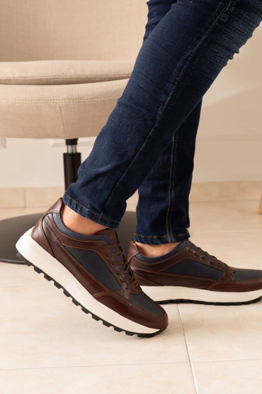 TENIS LARS EN CUERO CONAC Y AZUL PARA HOMBRE