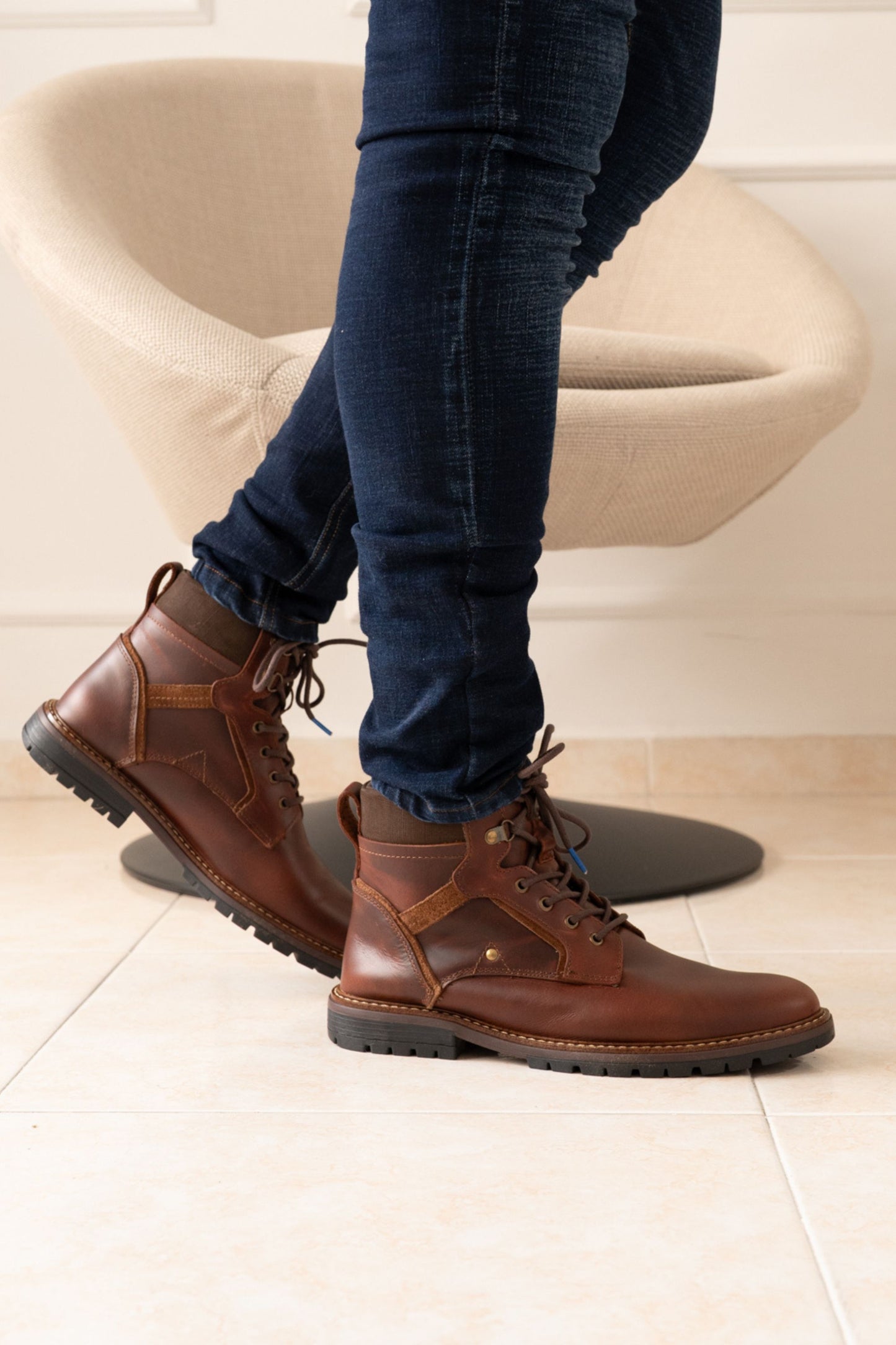 BOTAS LION EN CUERO CAFE PARA HOMBRE