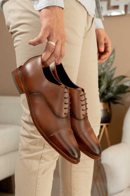ZAPATO ELEGANTE EN CUERO CAFE  PARA HOMBRE / REF YORK 403