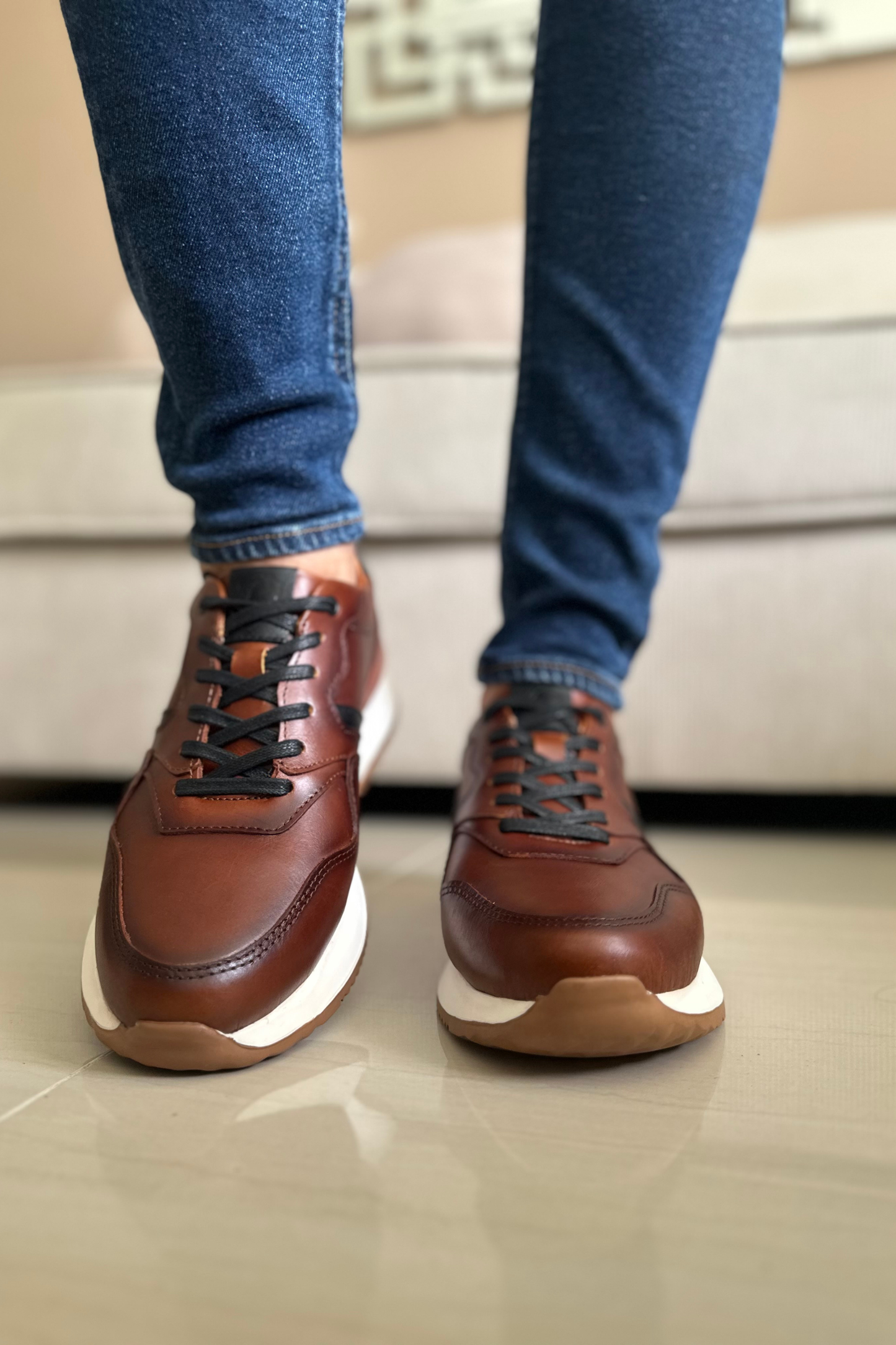 TENIS CUERO MIEL AEROGRAFO PARA HOMBRE REF: D19 VENECIA