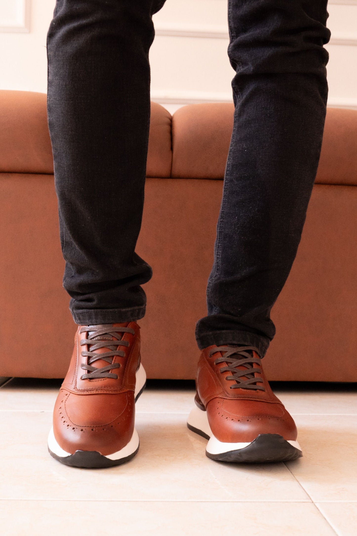 TENIS EN CUERO PARA HOMBRE COLOR MIEL DIFUMINADO REF: D 16 AMSTERDAM