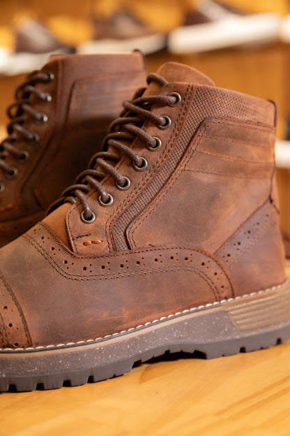 BOTAS DREAMS PARA HOMBRE EN CUERO MIEL REF: TUNJA COÑAC