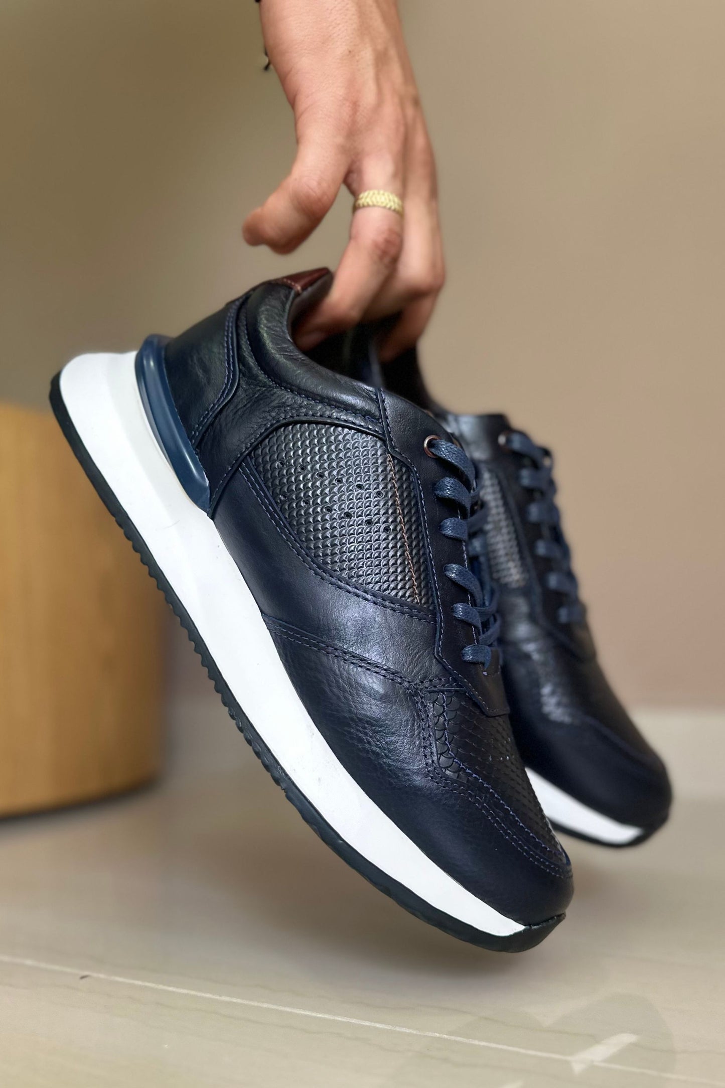 TENIS PARA HOMBRE EN CUERO AZUL X CAFE REF: D-12 IBIZA