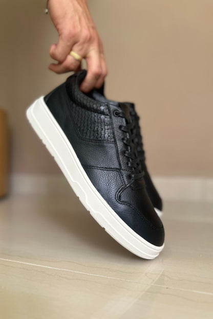 TENIS PARA HOMBRE EN CUERO NEGRO REF: ZURICH