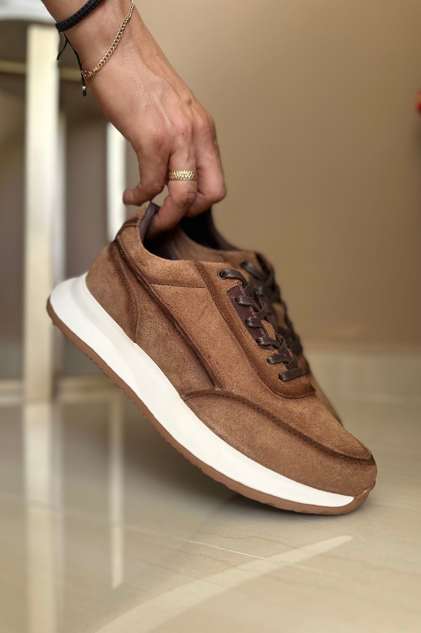 TENIS PARA HOMBRE EN CUERO MIEL CARNAZA REF: HAVANA D 13