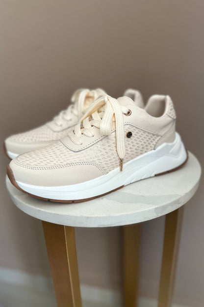 TENIS PARA DAMA EN CUERO CREMA / REF MARGARITA