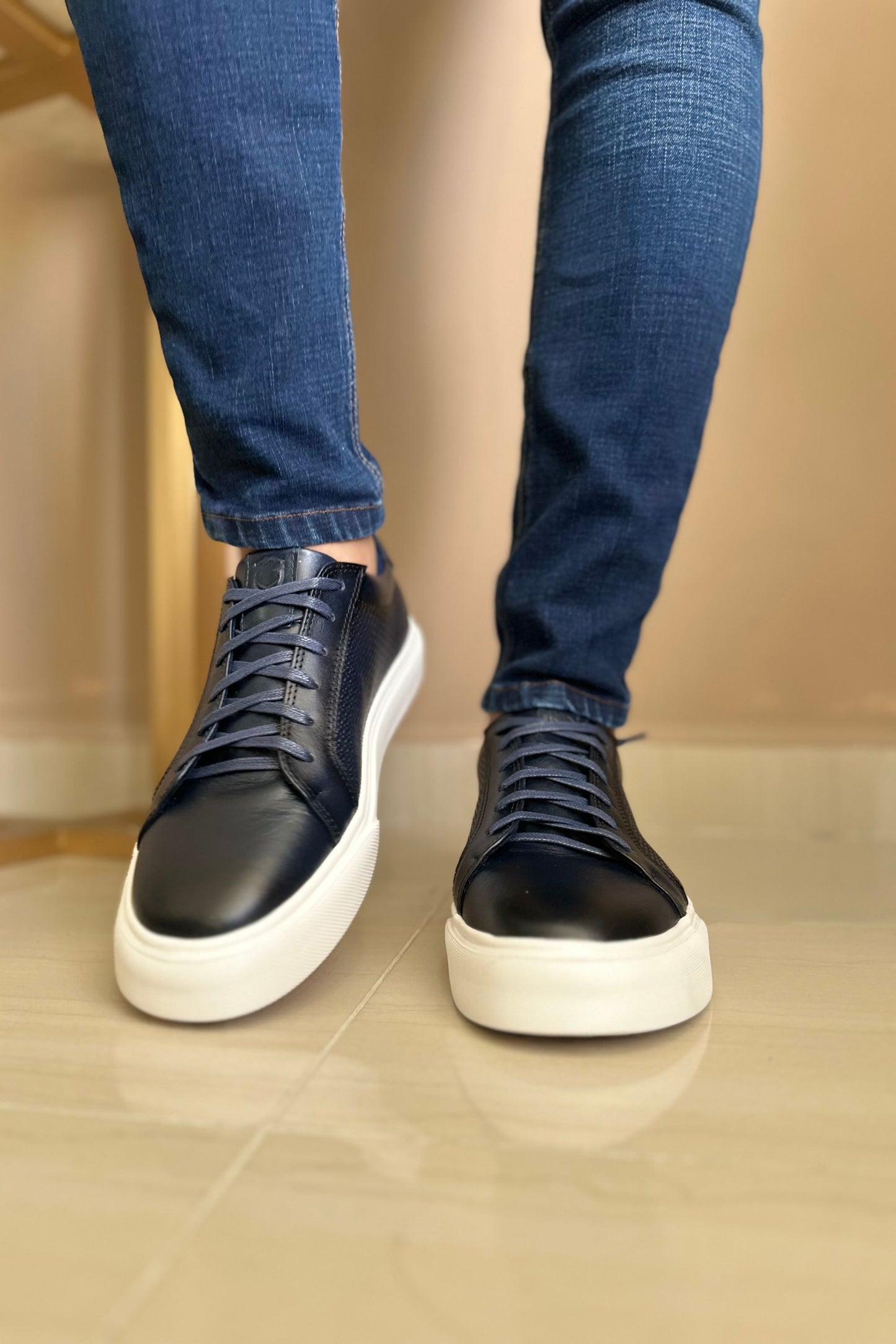 TENIS CUERO PARA HOMBRE AZUL REF: DOMINIC 602