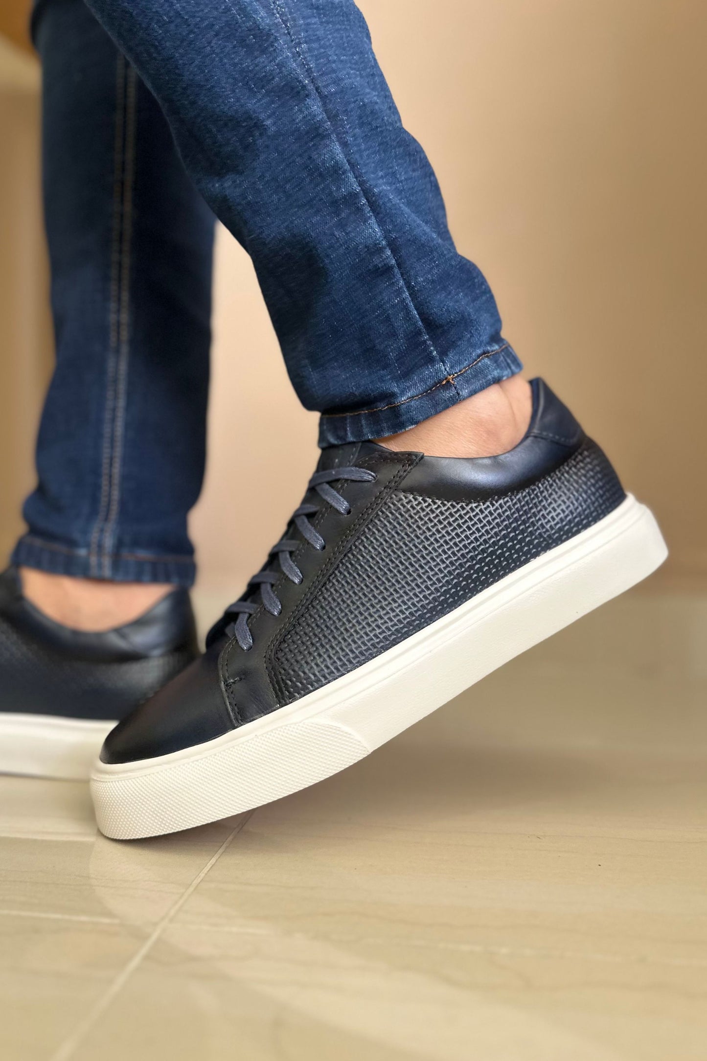 TENIS CUERO PARA HOMBRE AZUL REF: DOMINIC 602