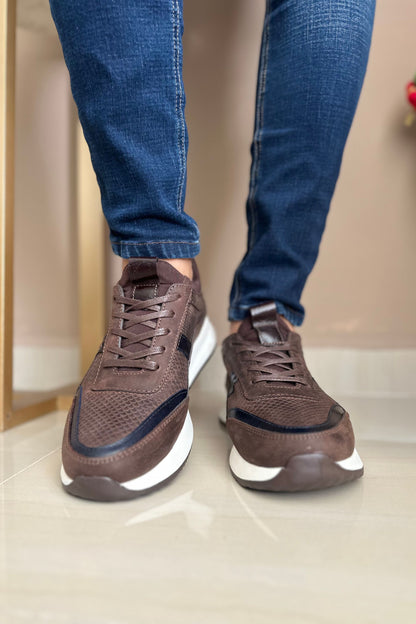 TENIS PARA HOMBRE EN CUERO COLOR MARRON ENCERADO REF: 3217  BERGAMO