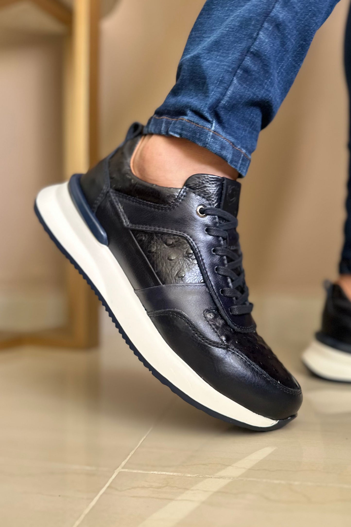 TENIS PARA HOMBRE EN CUERO AZUL REF: PORTOBELLO