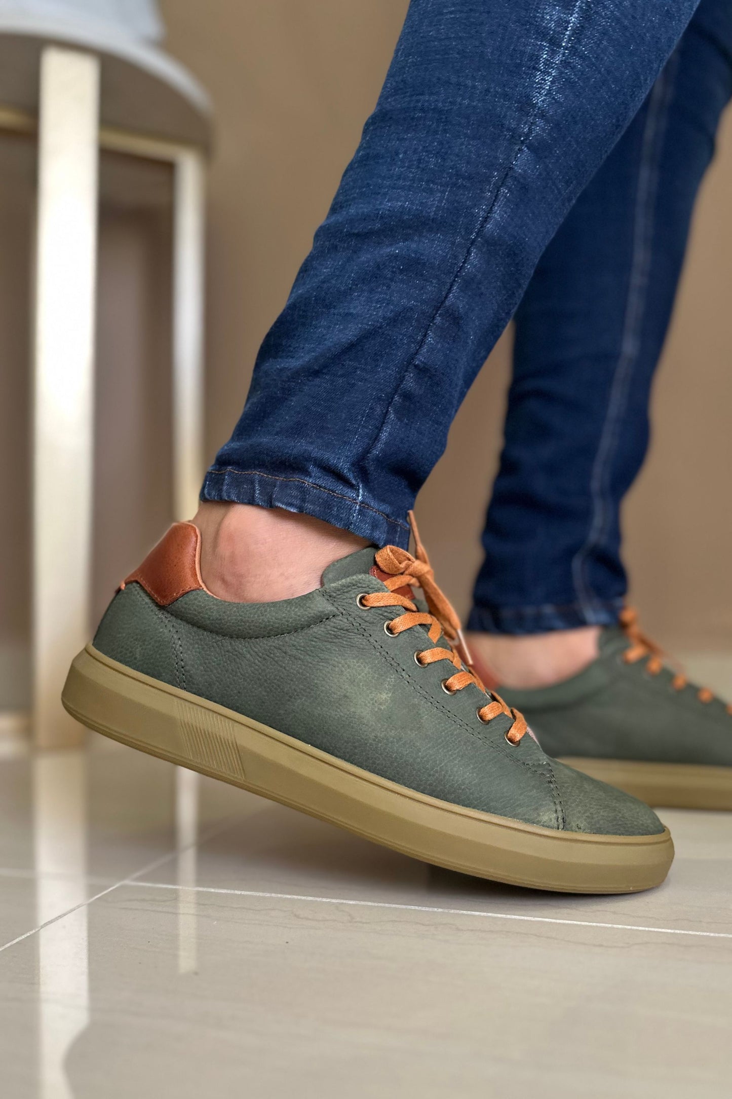 TENIS EN PARA HOMBRE EN CUERO VERDE X MIEL SUELA GOMA/ REF: ALESSANDRIA