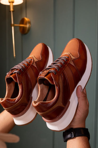 TENIS PARA HOMBRE EN CUERO MIEL SUELA EVA / REF: ASTI