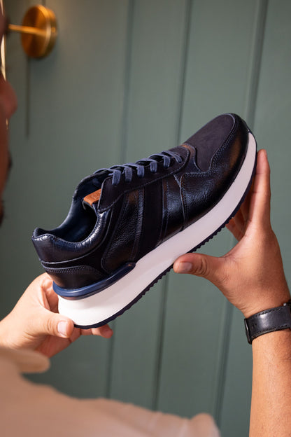 TENIS PARA HOMBRE EN CUERO AZUL SUELA EVA / REF: ASTI