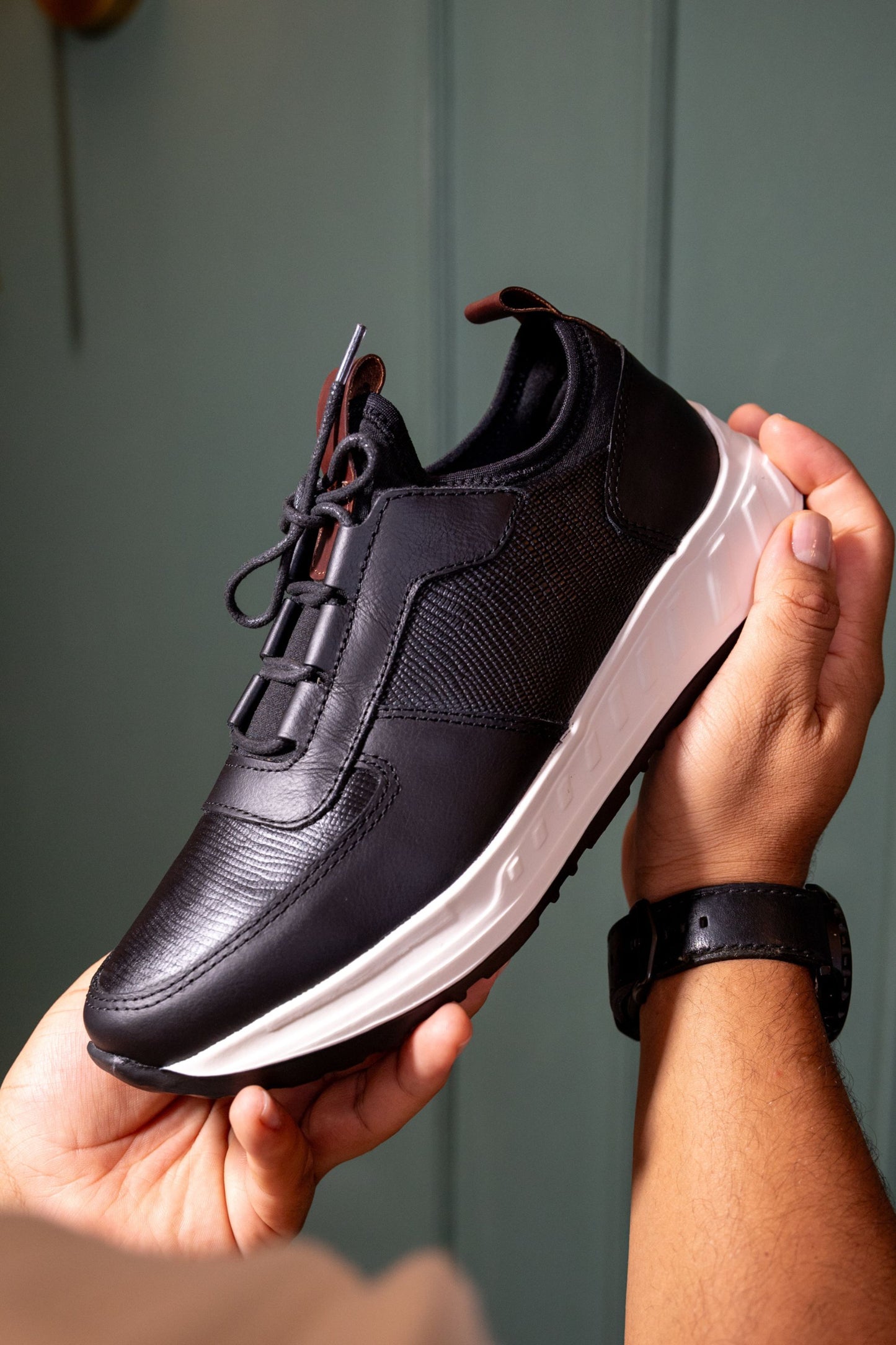 TENIS PARA HOMBRE EN CUERO NEGRO | REF: DAVID 355