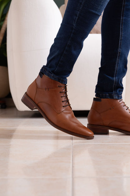 BOTIN ELEGANTE PARA HOMBRE EN CUERO MIEL | REF: ASCOLI