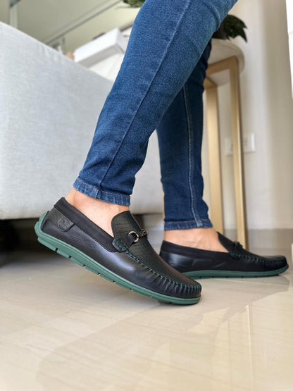 MOCASINES ERICK EN CUERO NEGRO X SUELA VERDE PARA HOMBRE / REF: