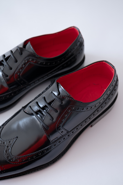 ZAPATO DERBY CRISTIAN DE CUERO NEGRO BRILLANTE PARA HOMBRE / REF:LUZ CARACAS