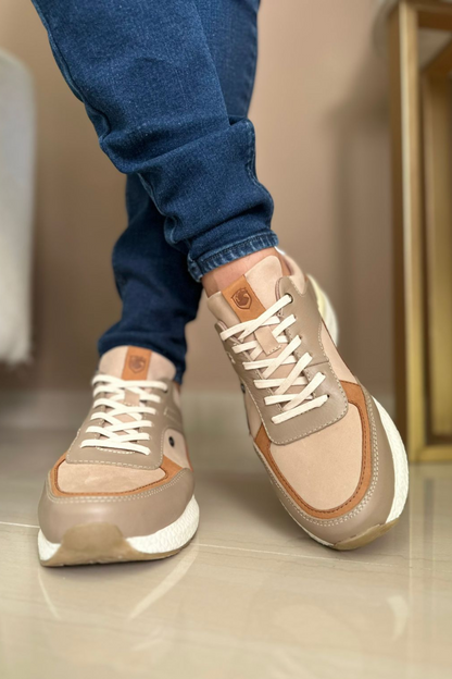 TENIS AUGUST EN CUERO BEIGE PARA HOMBRE / CLCK