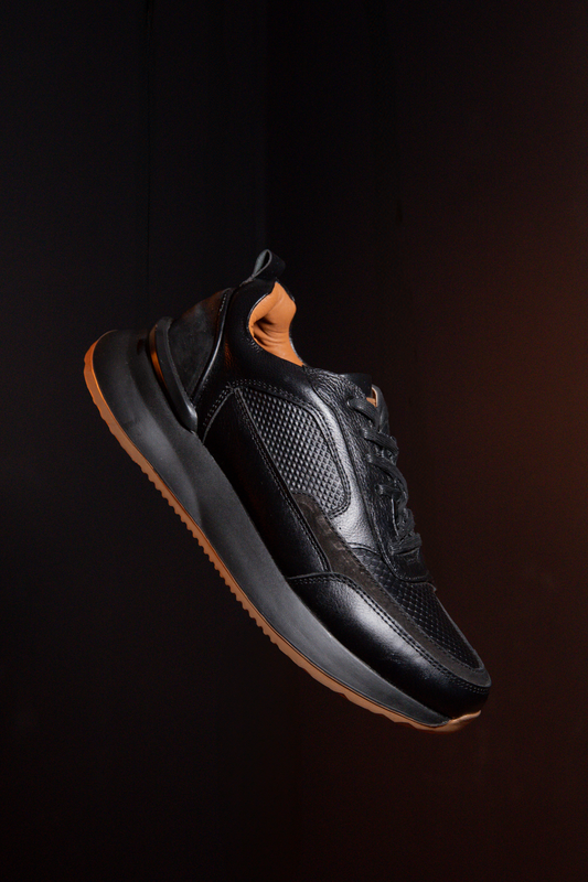 TENIS PARA HOMBRE EN CUERO NEGRO X CREPE  REF: VERONA 3205