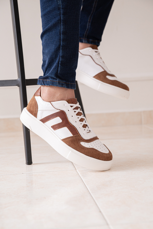 TENIS EN CUERO PARA HOMBRE COLOR BLANCO X MIEL REF: 616 PARMA