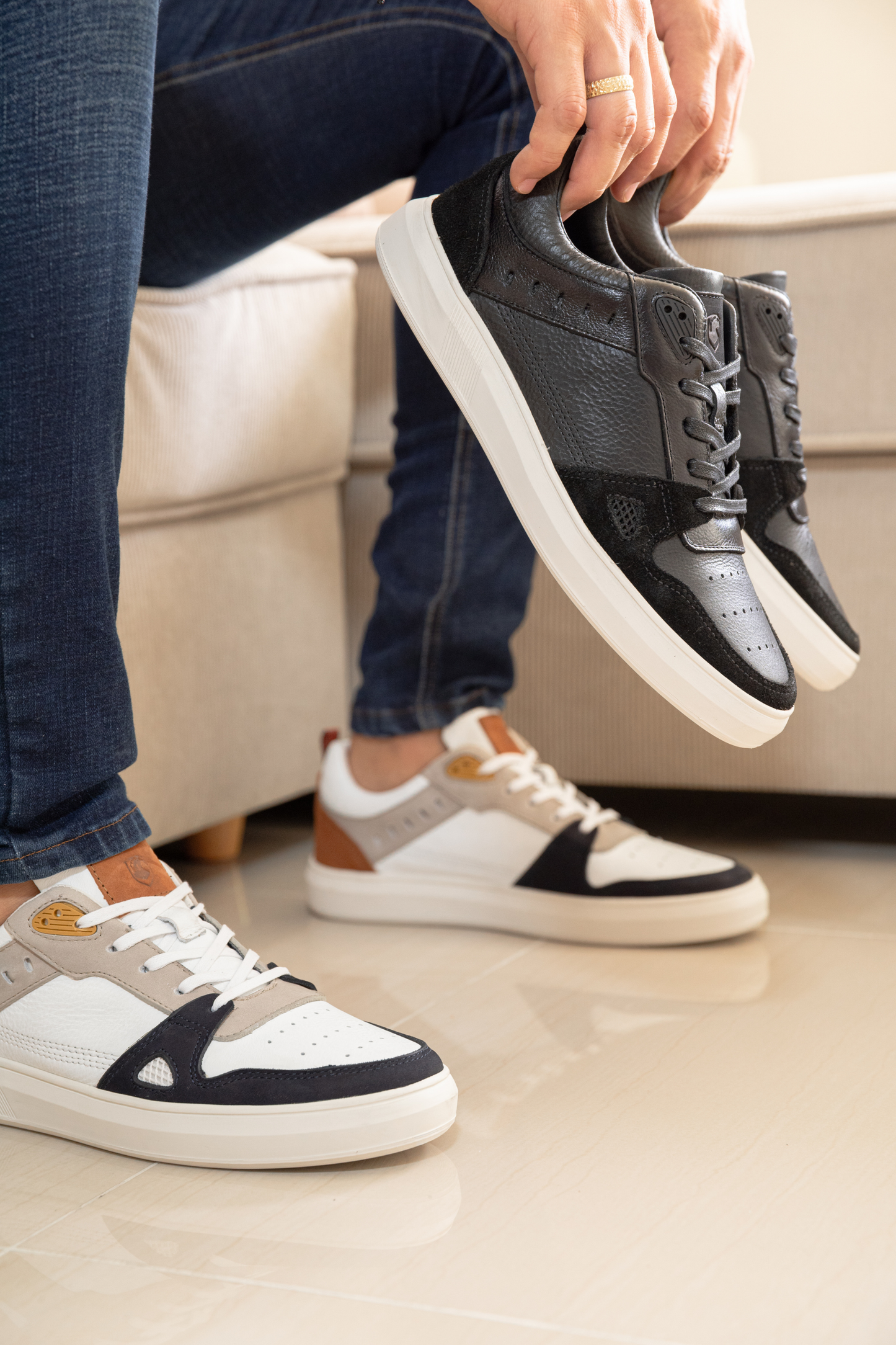 TENIS PARA HOMBRE EN CUERO BLANCO REF: HILLVALLEY 2192