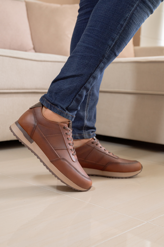 TENIS PARA HOMBRE EN CUERO MIEL REF: PONCE b-92