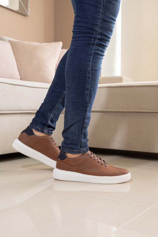 TENIS PARA HOMBRE EN CUERO SANGRIA REF: BRUSELAS 3202 GLD