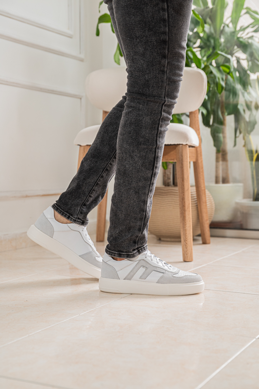 TENIS EN CUERO PARA HOMBRE COLOR BLANCO X GRIS REF: 616 PARMA