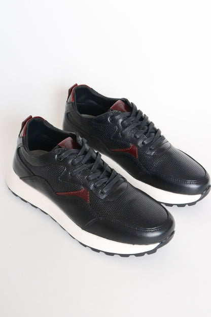 TENIS STONES EN CUERO NEGRO PARA HOMBRE / REF: SPN CR-7