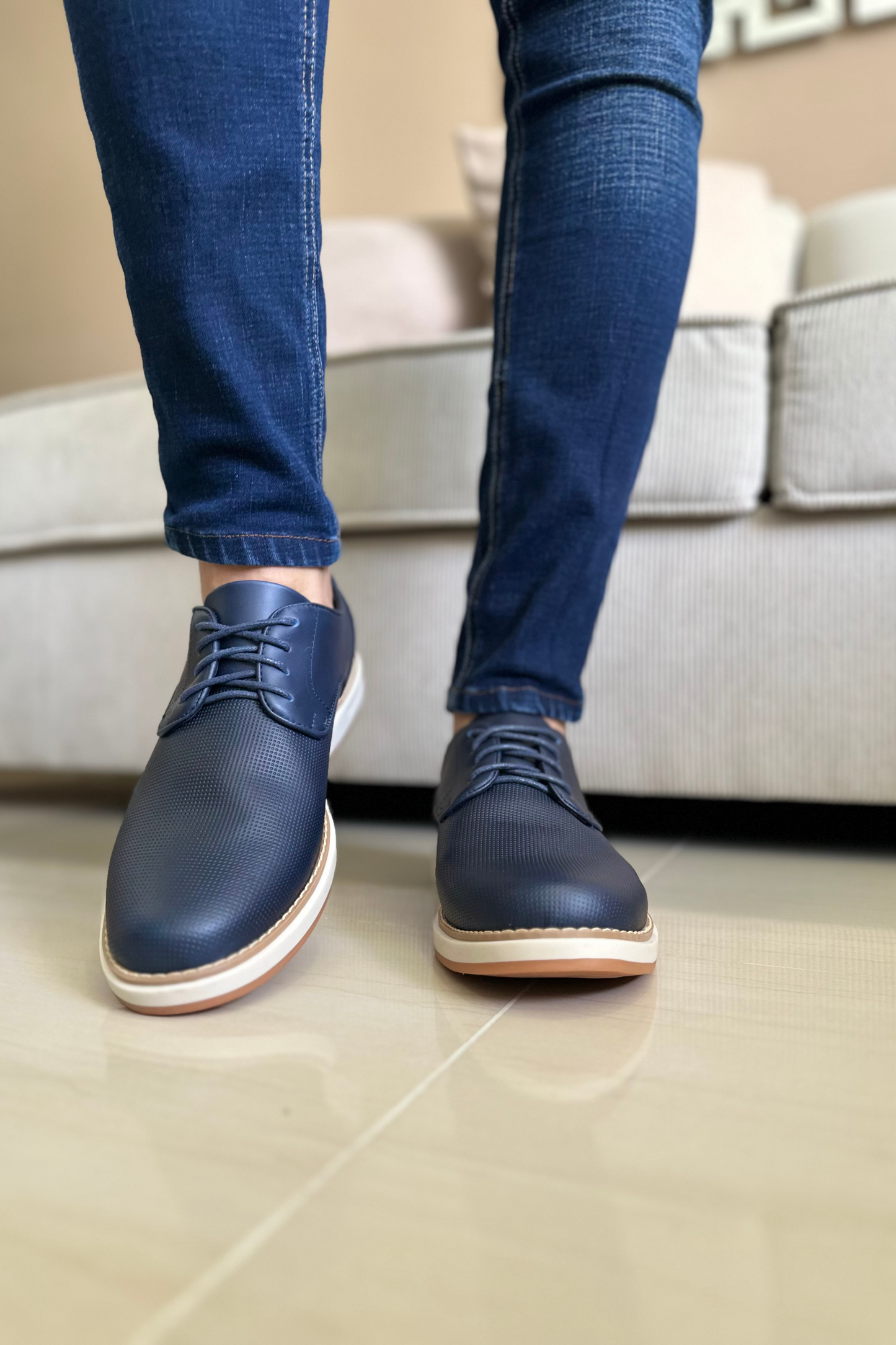 ZAPATO PARA HOMBRE EN CUERO AZUL REF: SANTIAGO