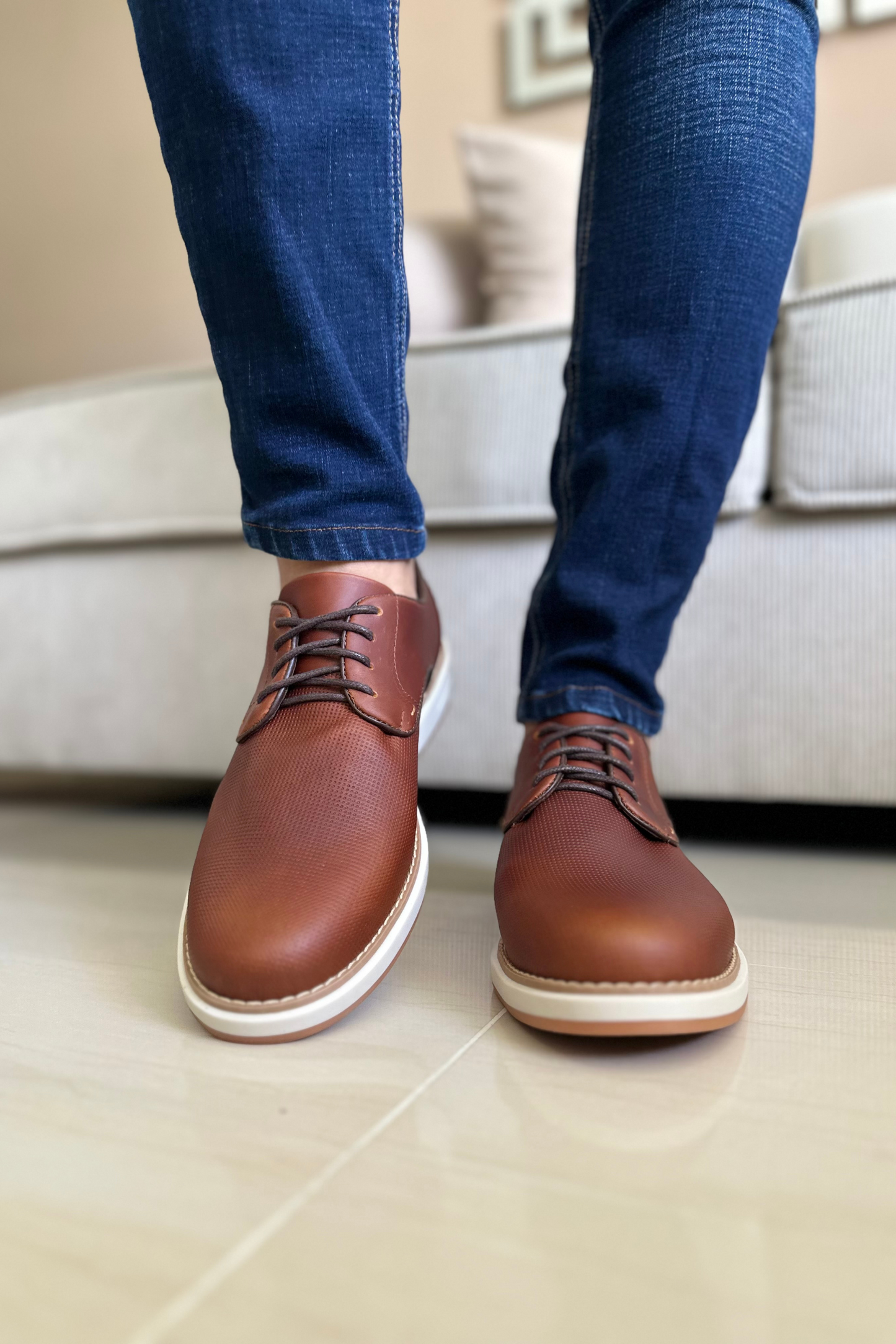 ZAPATO PARA HOMBRE EN CUERO MIEL REF: SANTIAGO