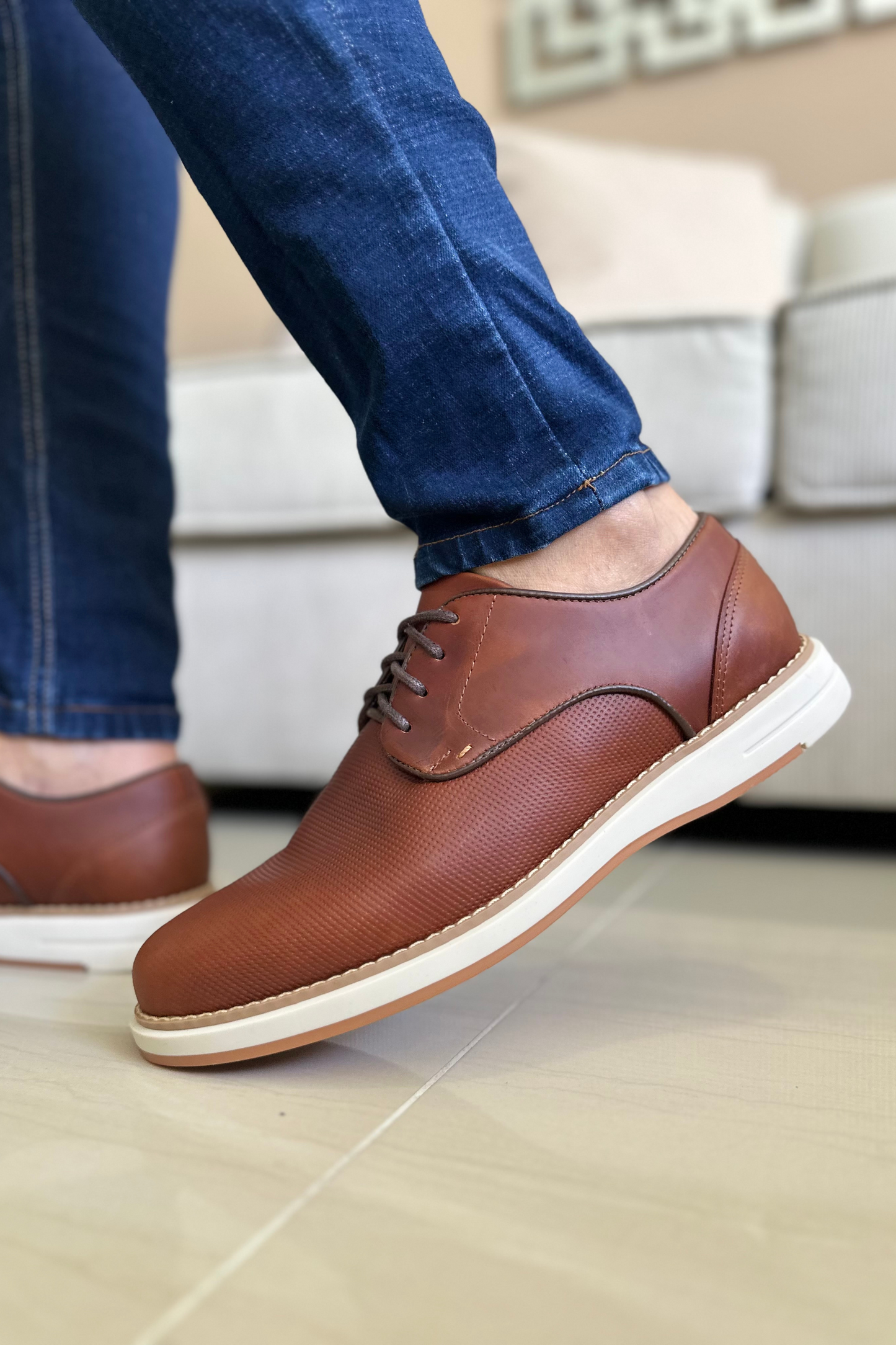 ZAPATO PARA HOMBRE EN CUERO MIEL REF: SANTIAGO