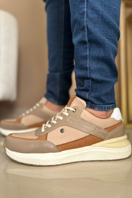 TENIS AUGUST EN CUERO BEIGE PARA HOMBRE / CLCK