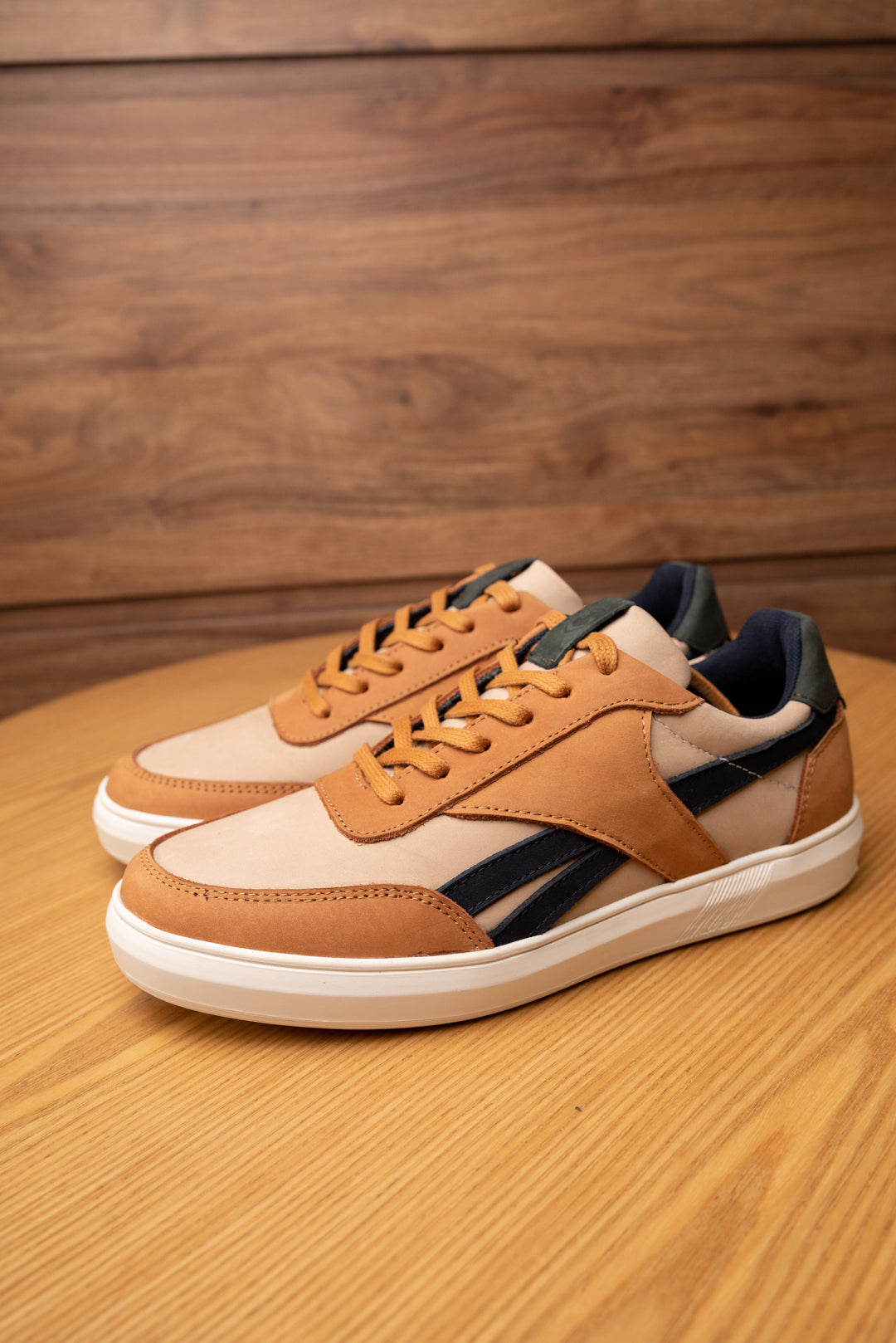 TENIS OBLIVIONS EN CUERO MIEL PARA HOMBRE / CLCK