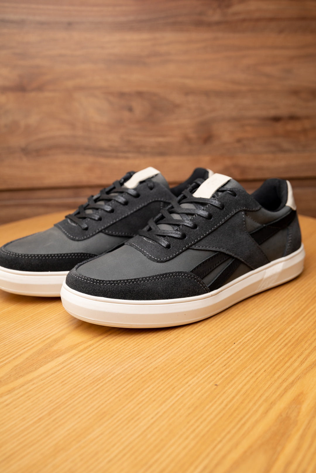 TENIS OBLIVIONS EN CUERO GRIS PARA HOMBRE / CLCK