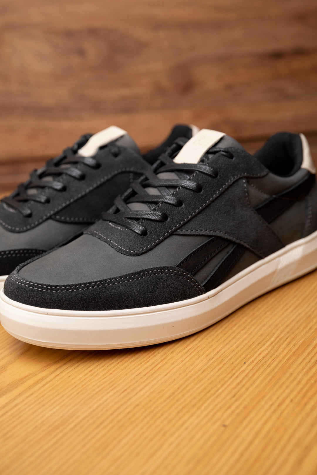 TENIS OBLIVIONS EN CUERO GRIS PARA HOMBRE / CLCK